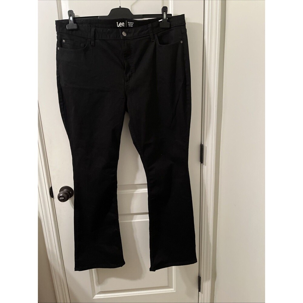 Lee Women's 20 Medium Bootcut Straight Leg Mid Rise Black Jeans Stretch